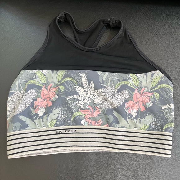 Skipper - Picture 2 of 4